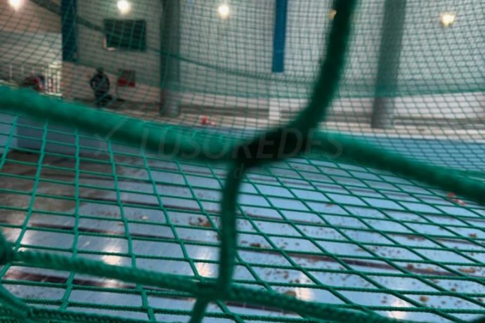 Sistema S - Rede de segurança horizontal certificada EN 1263, ideal para zonas amplas e trabalhos internos.